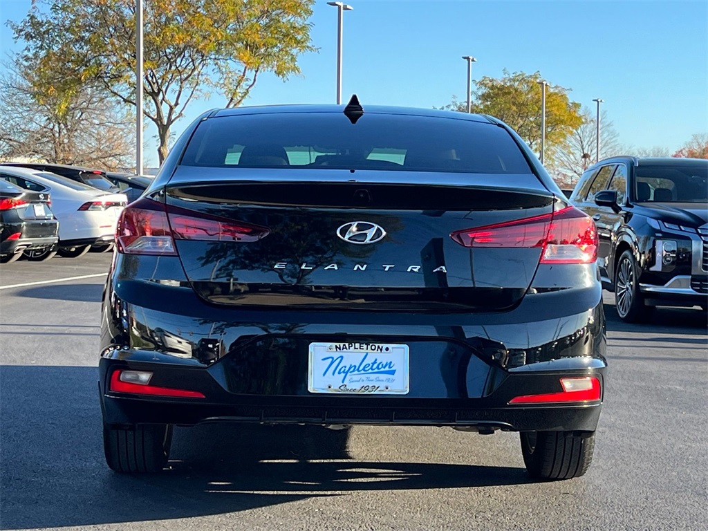 2020 Hyundai Elantra SEL 4