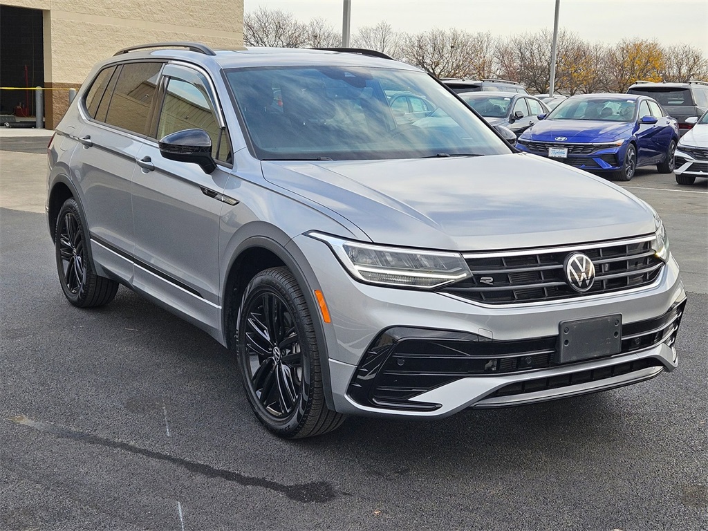 2022 Volkswagen Tiguan 2.0T SE R-Line Black 5