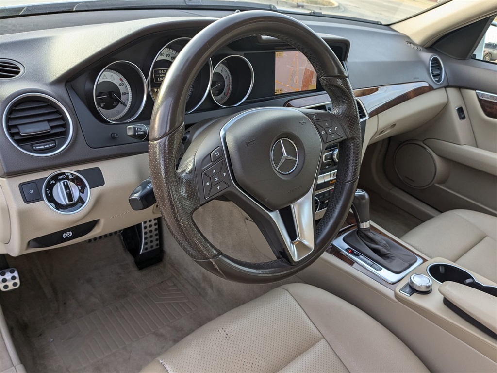 2012 Mercedes-Benz C-Class C 300 10