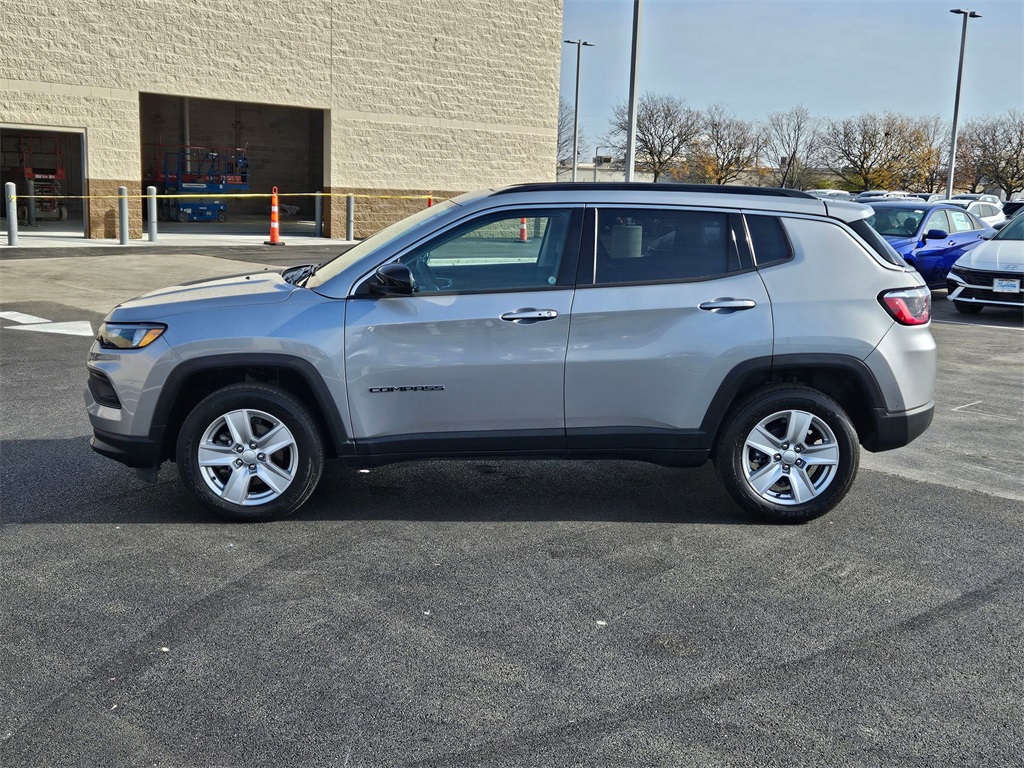 2022 Jeep Compass Latitude 2