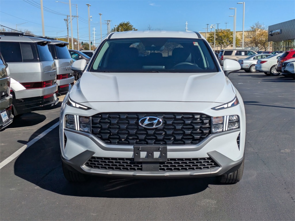 2022 Hyundai Santa Fe SE 2