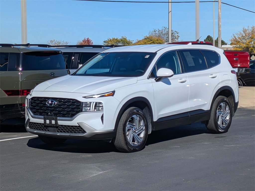 2022 Hyundai Santa Fe SE 3