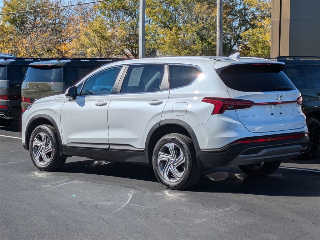 2022 Hyundai Santa Fe SE 5