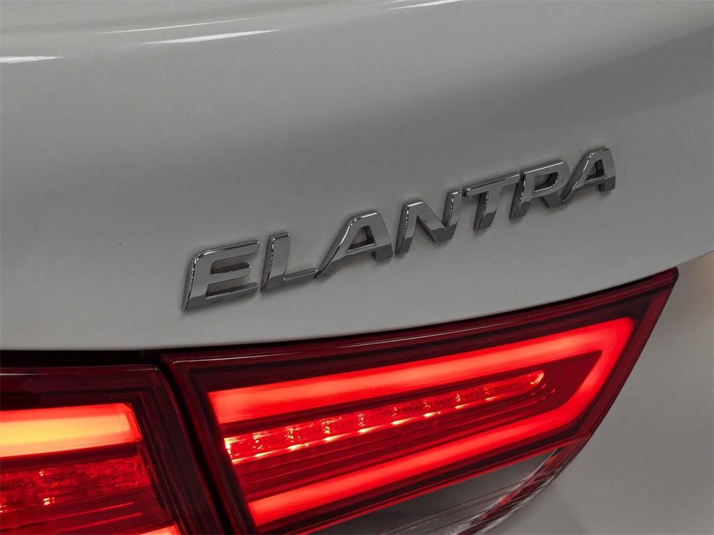 2014 Hyundai Elantra Limited 7