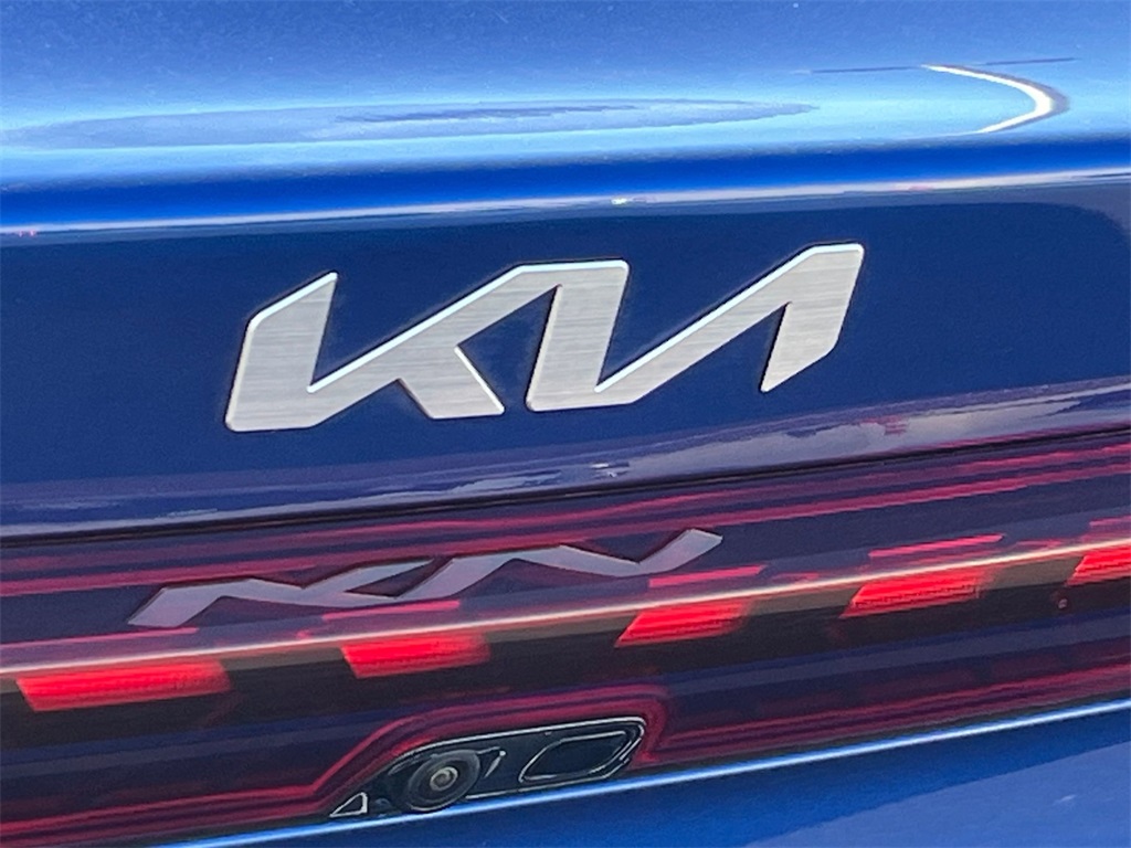 2022 Kia K5 EX 7