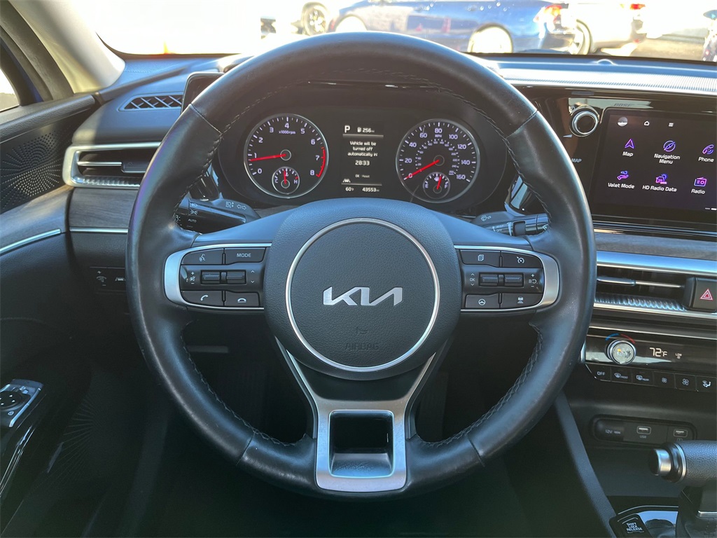 2022 Kia K5 EX 16