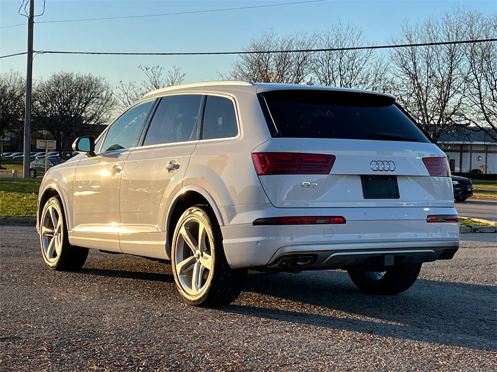 2019 Audi Q7 55 Prestige 3