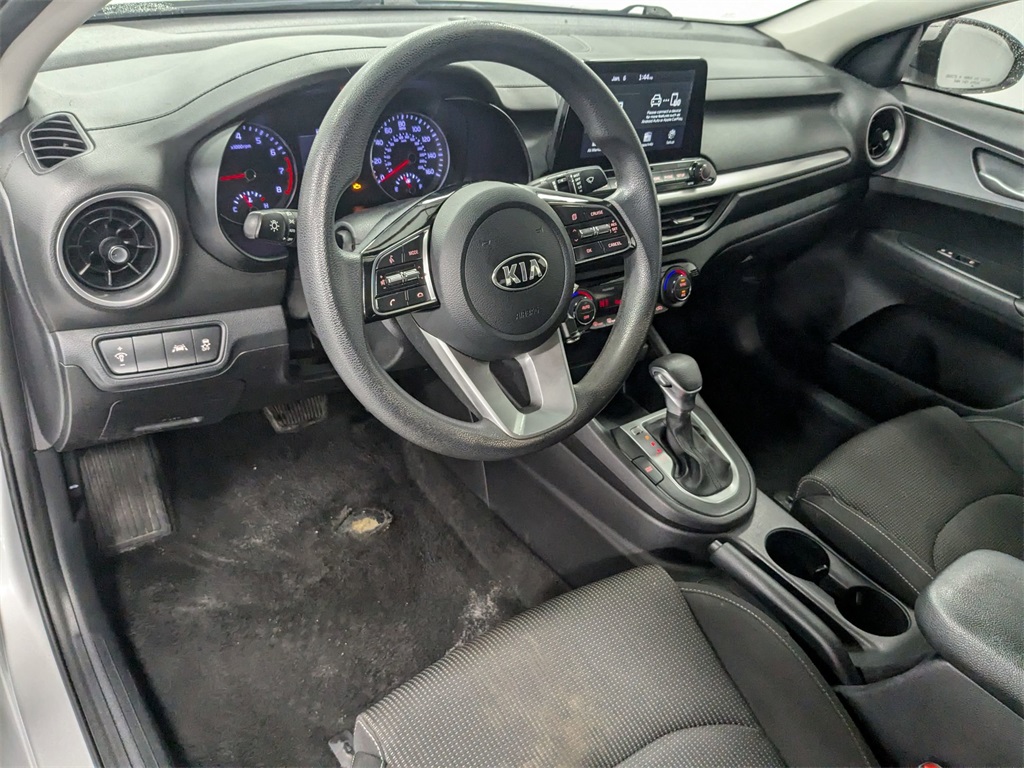 2019 Kia Forte LXS 10