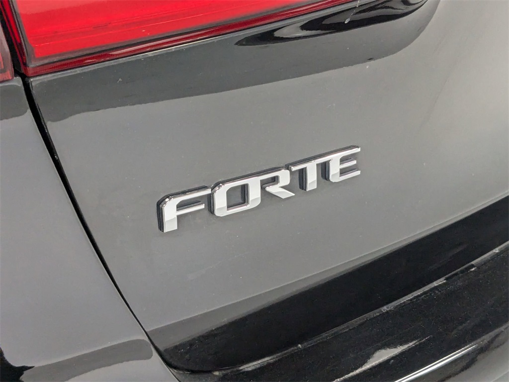 2016 Kia Forte LX 7