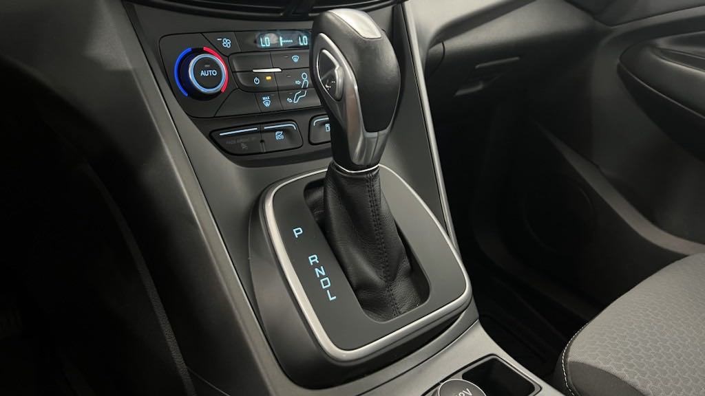 2017 Ford C-Max Hybrid SE 18