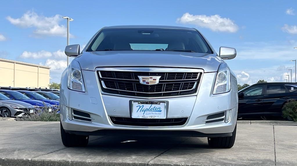 2016 Cadillac XTS Luxury 2