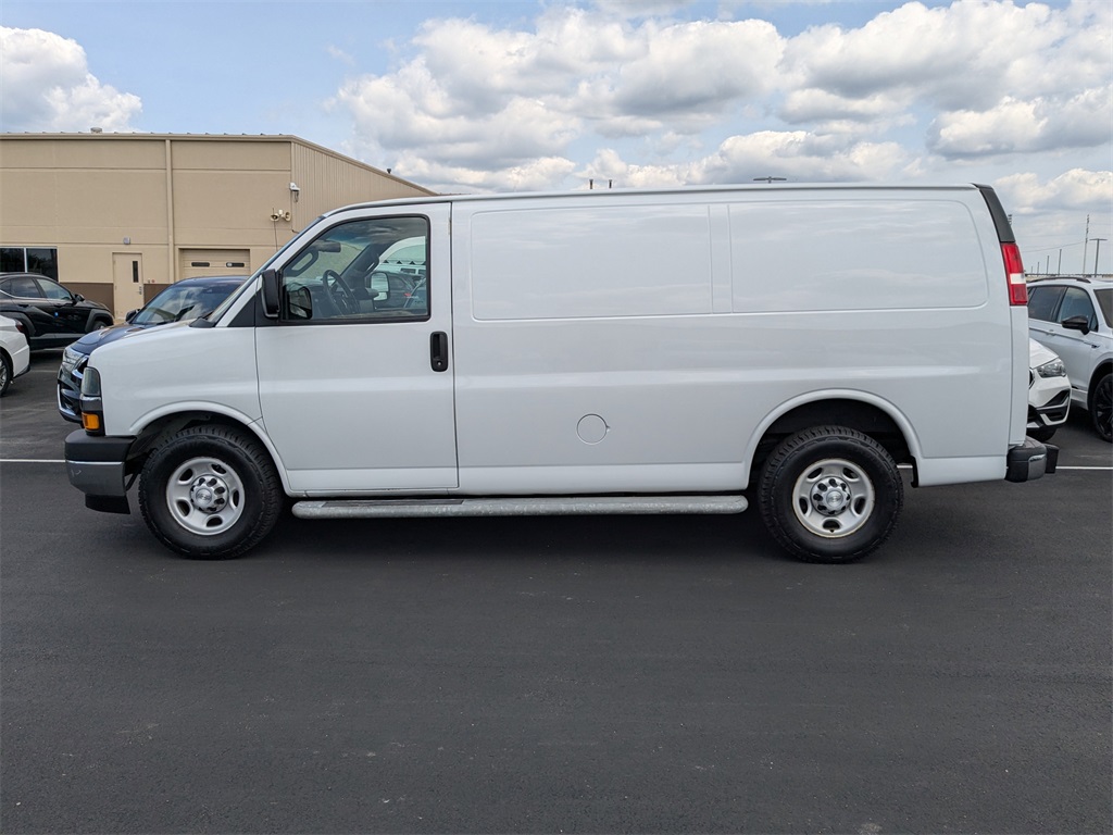 2018 Chevrolet Express 2500 Work Van 8