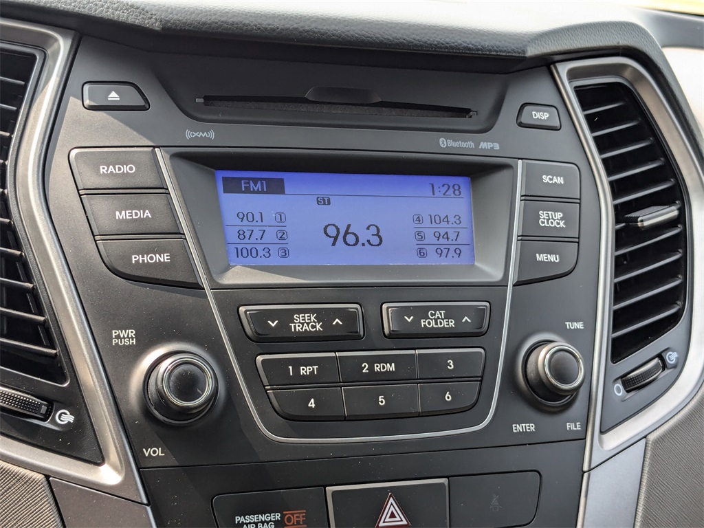 2015 Hyundai Santa Fe Sport 2.4L 17