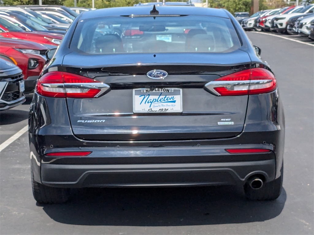 2020 Ford Fusion SE 6