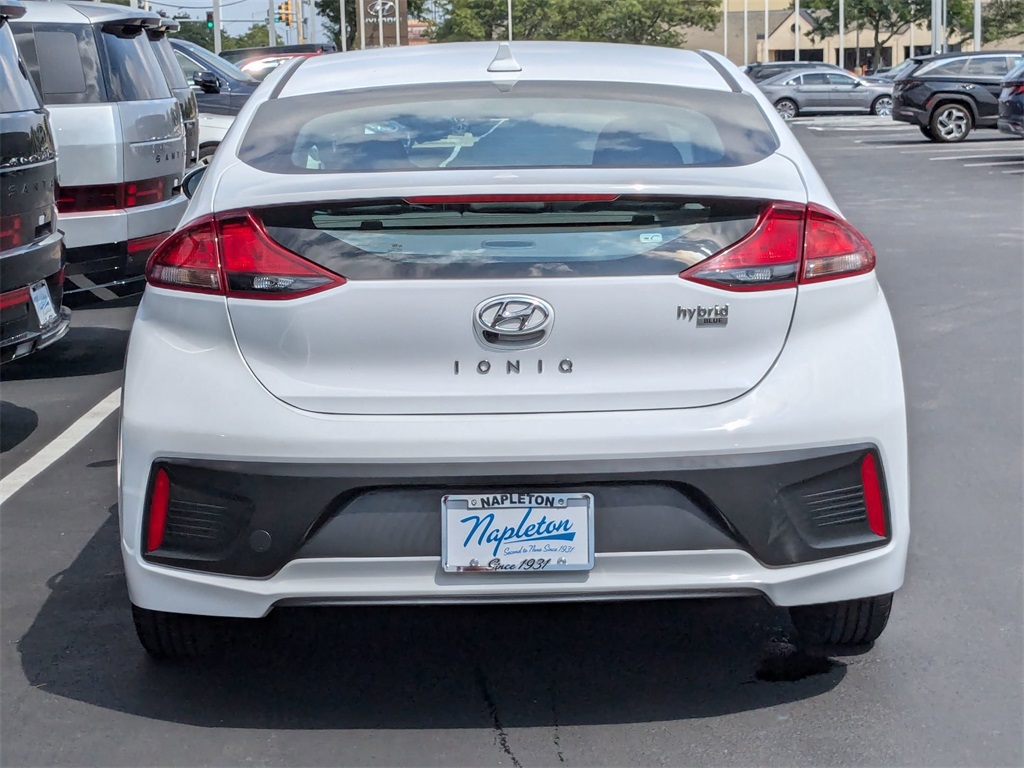 2022 Hyundai Ioniq Hybrid Blue 6