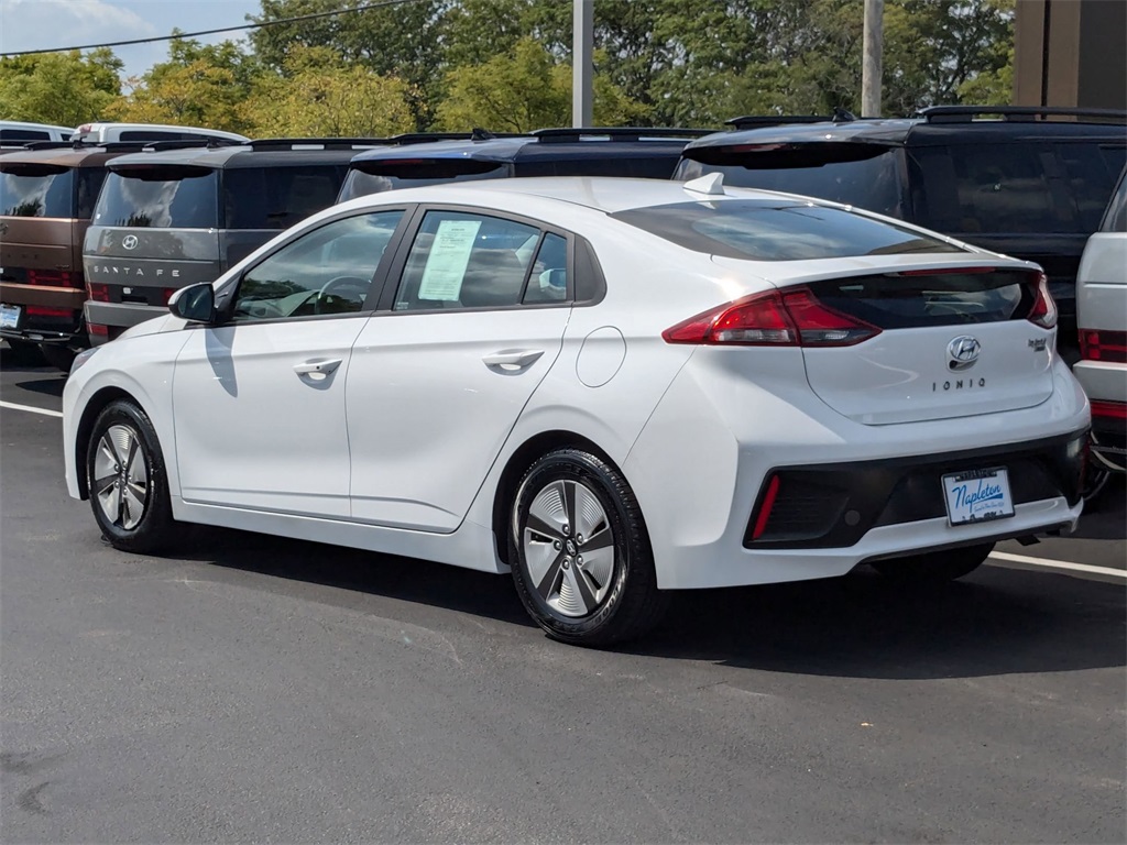 2022 Hyundai Ioniq Hybrid Blue 7