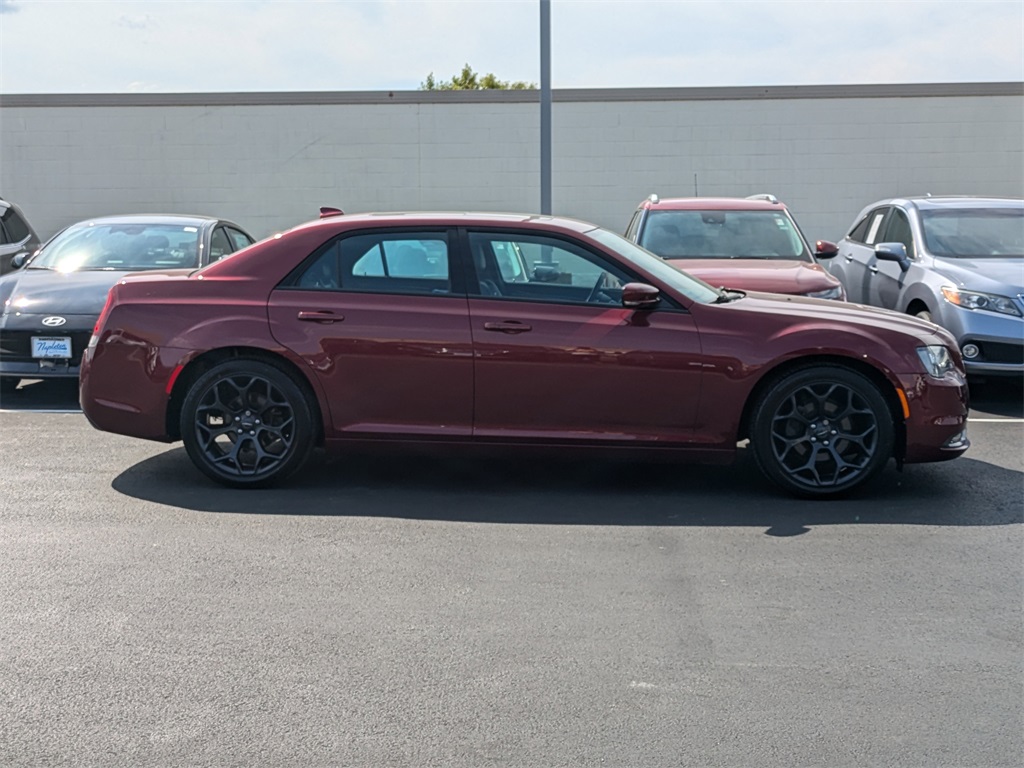 2020 Chrysler 300 S 4