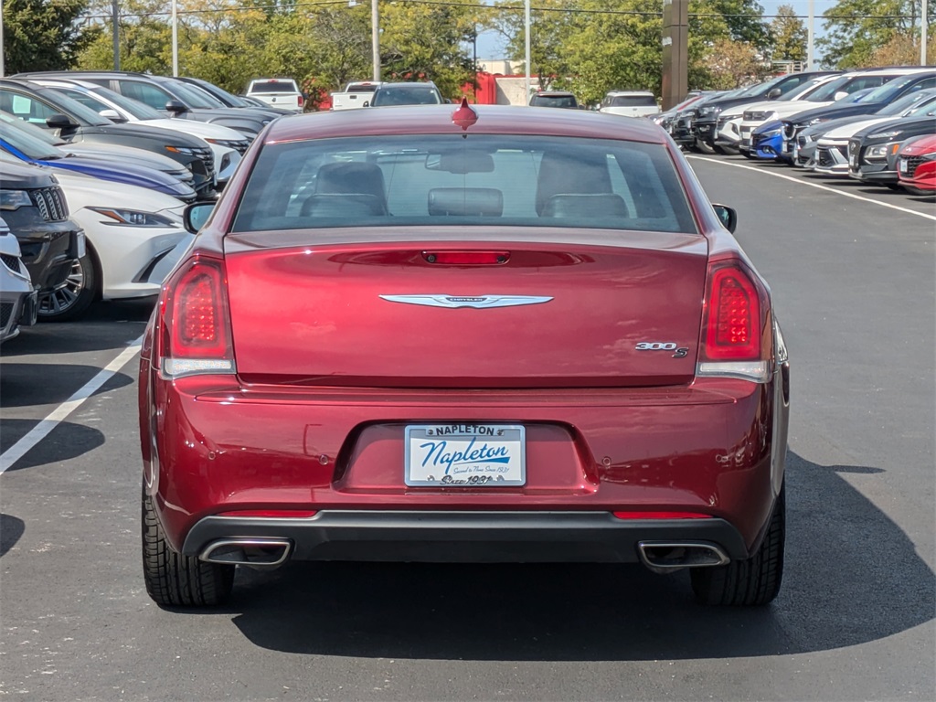 2020 Chrysler 300 S 6