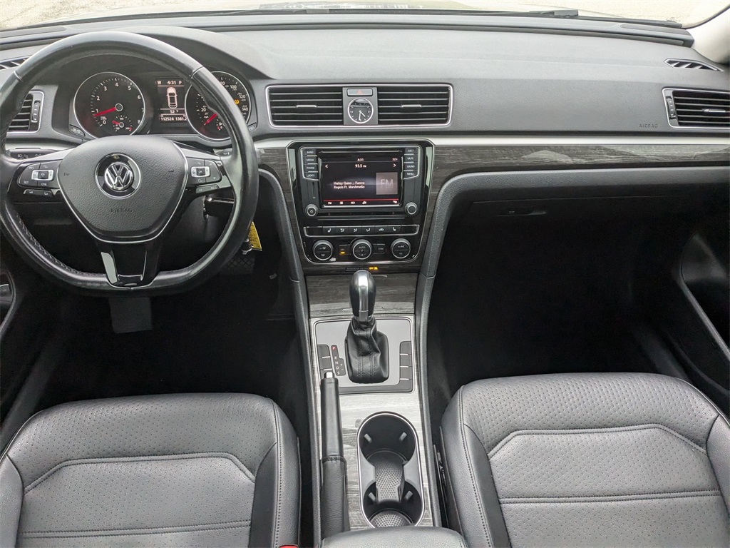 2016 Volkswagen Passat 1.8T SE 14