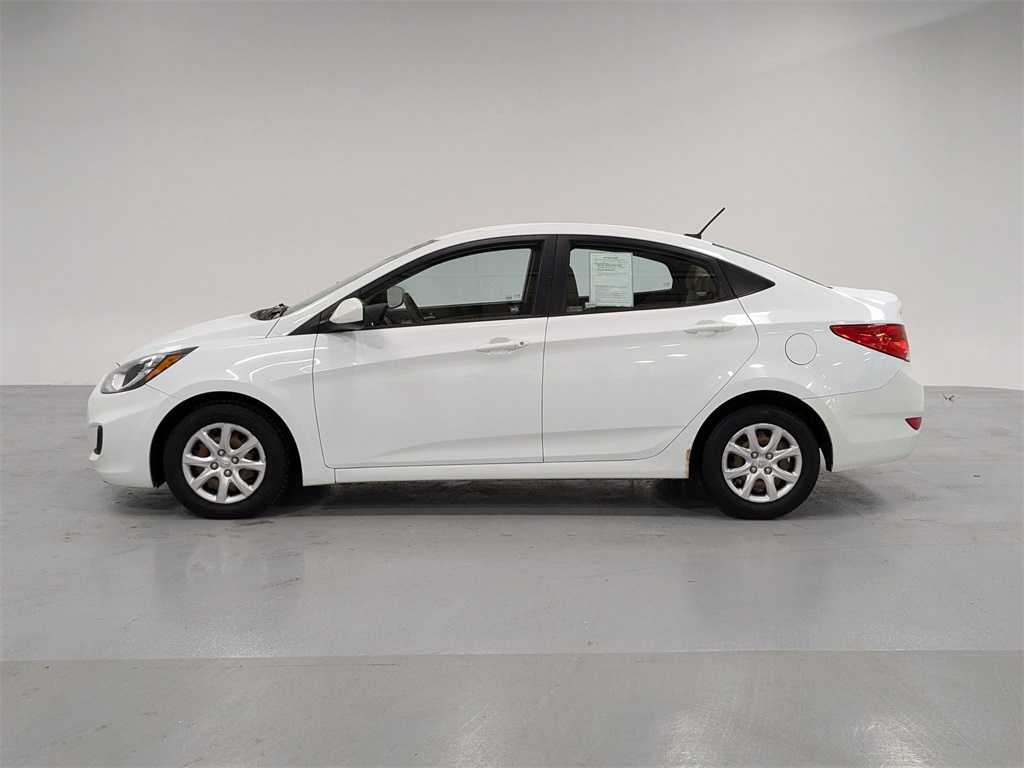 2014 Hyundai Accent GLS 2