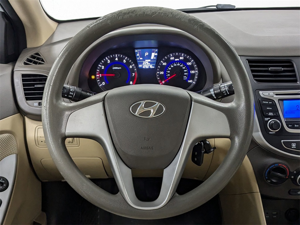 2014 Hyundai Accent GLS 16