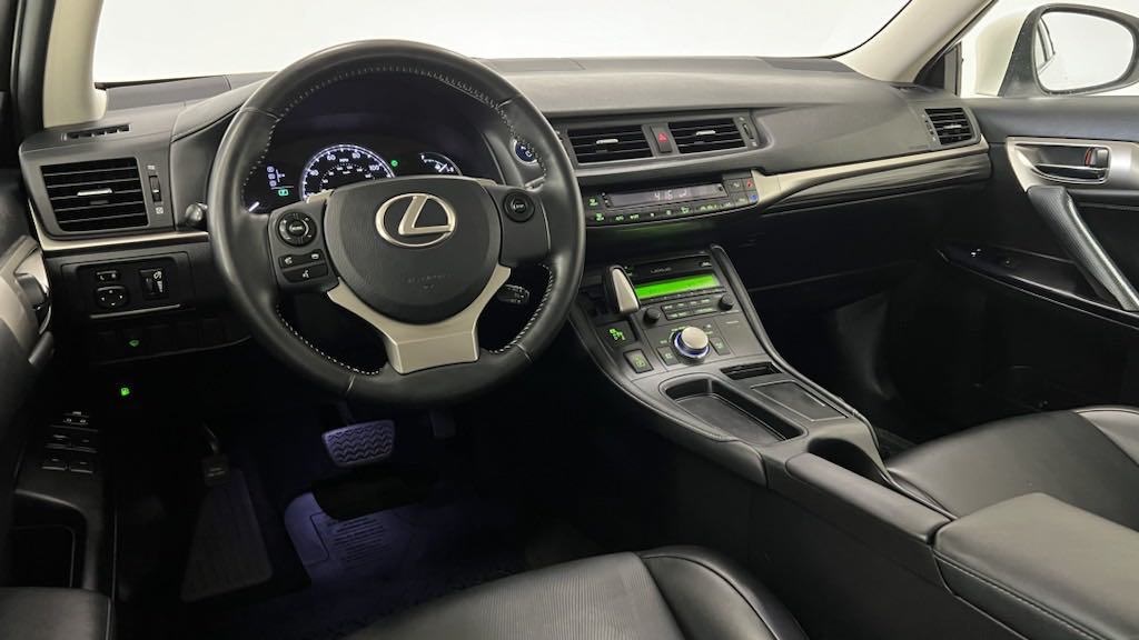2015 Lexus CT 200h 9