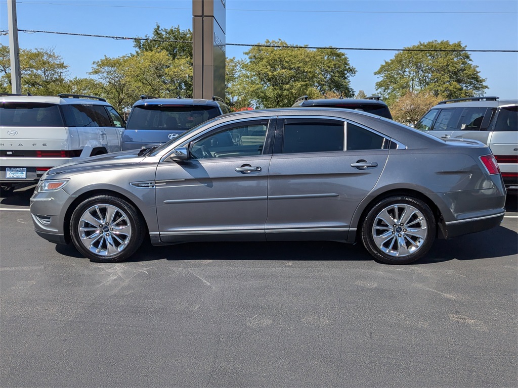 2011 Ford Taurus Limited 8