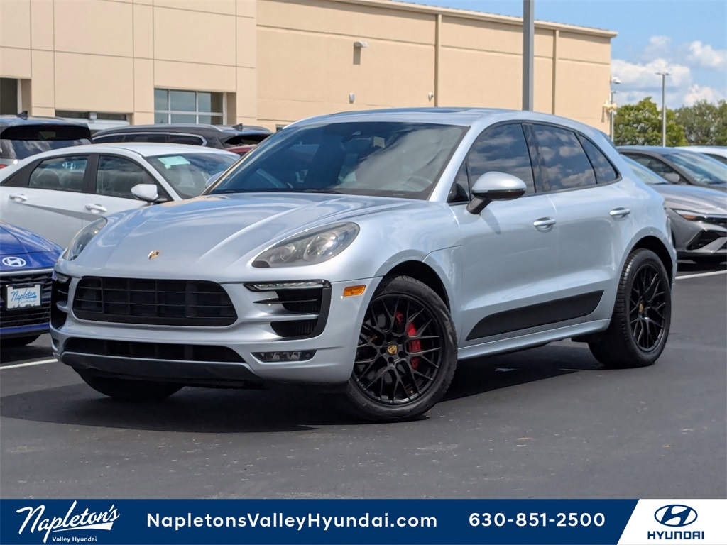 2017 Porsche Macan GTS 1