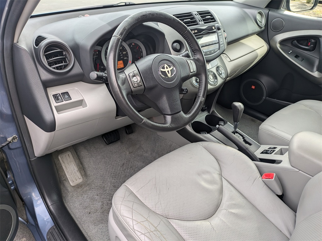 2010 Toyota RAV4 Limited 10