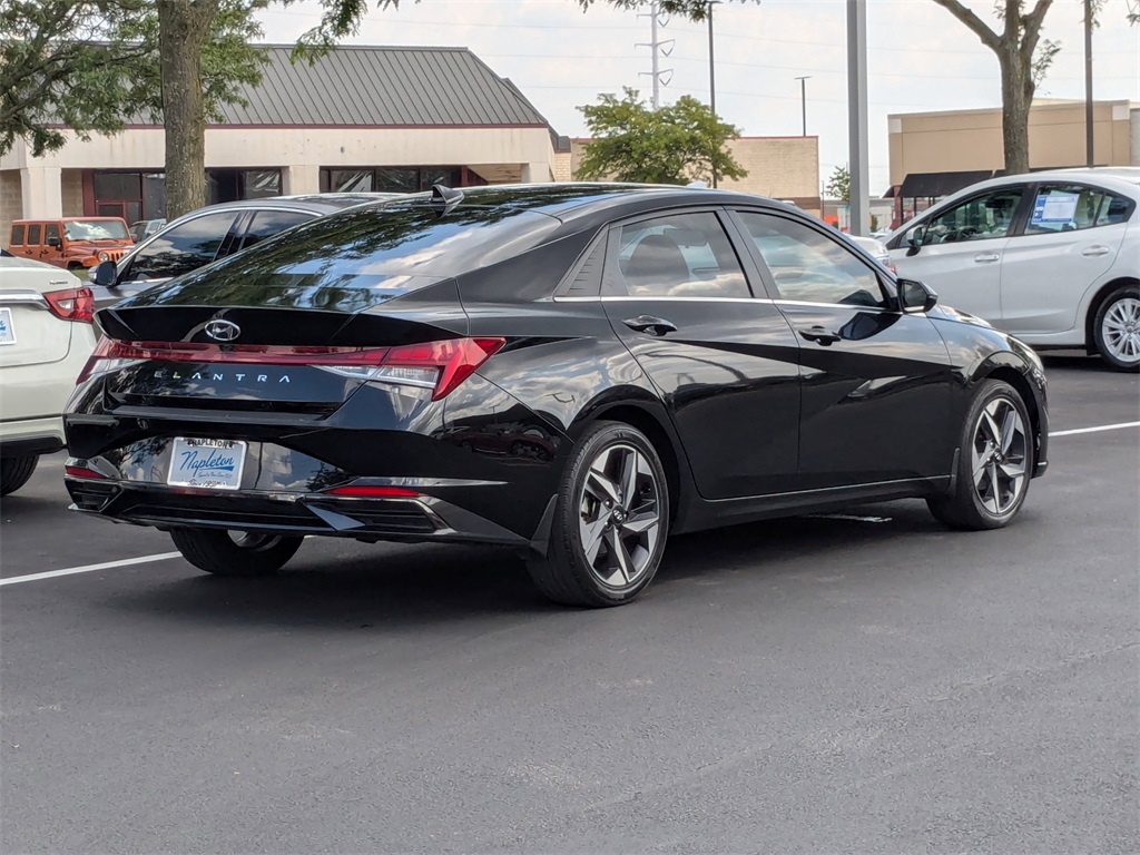 2022 Hyundai Elantra SEL 5