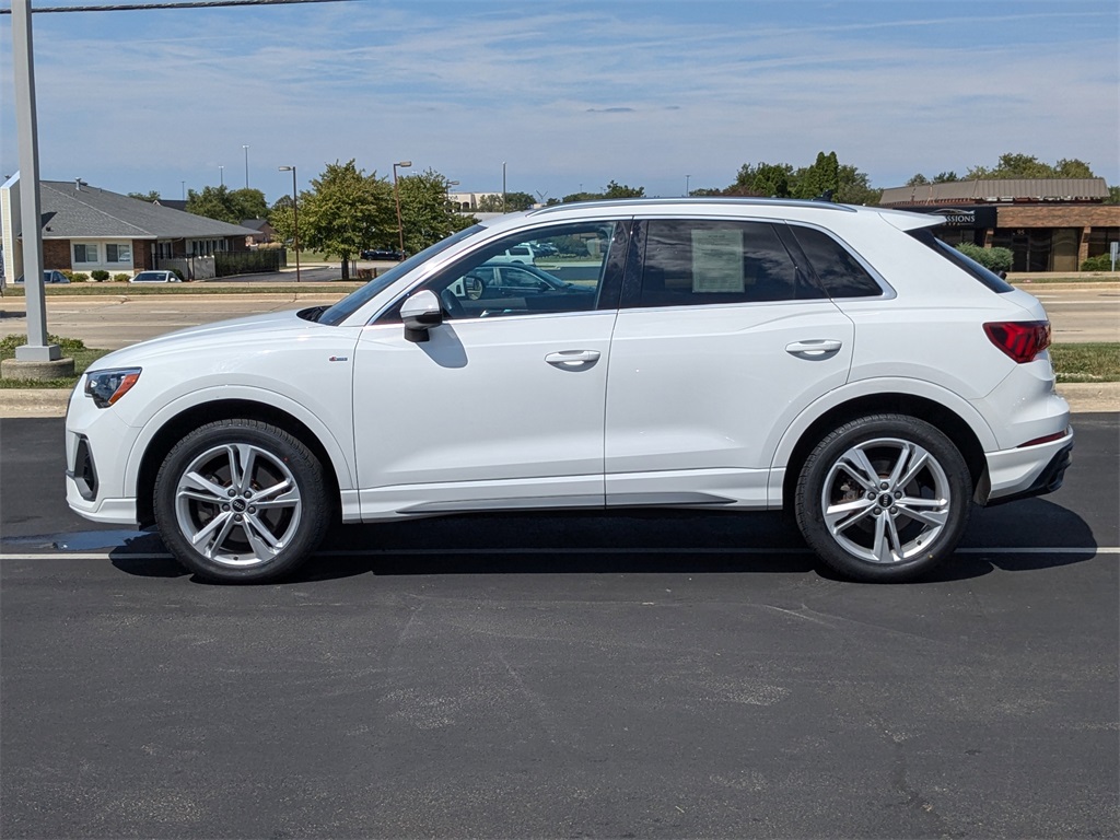 2021 Audi Q3 Premium 8