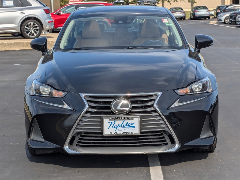 2018 Lexus IS 300 2