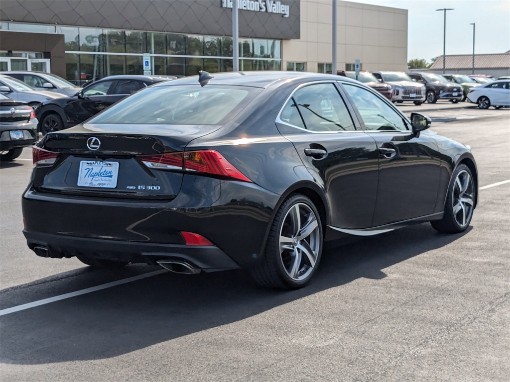 2018 Lexus IS 300 5