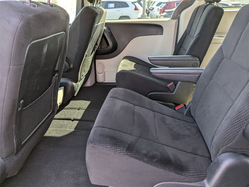 2014 Dodge Grand Caravan SXT 20