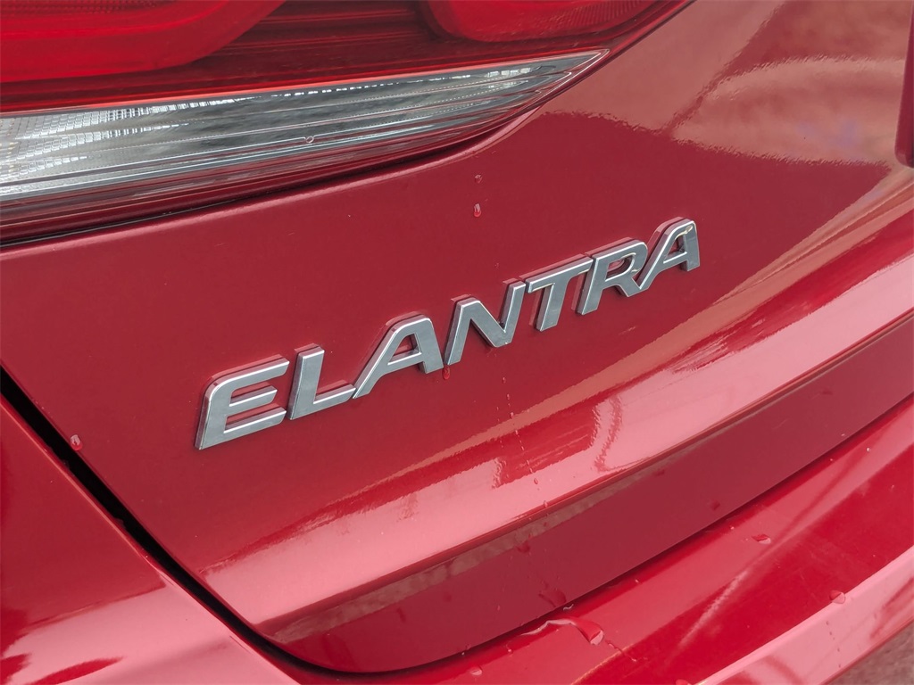 2017 Hyundai Elantra Value Edition 7