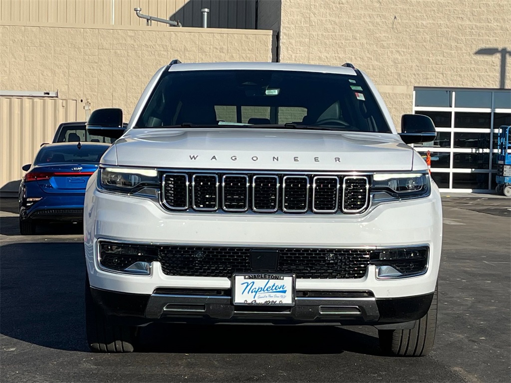 2023 Jeep Wagoneer L Series III 6