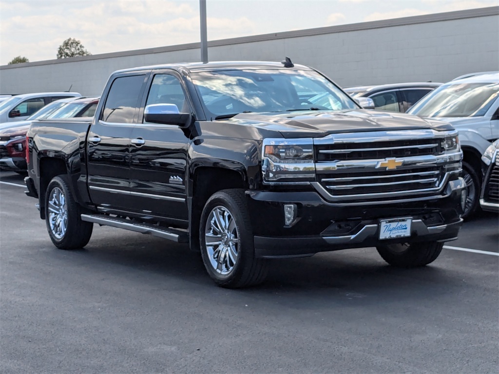 2017 Chevrolet Silverado 1500 High Country 3