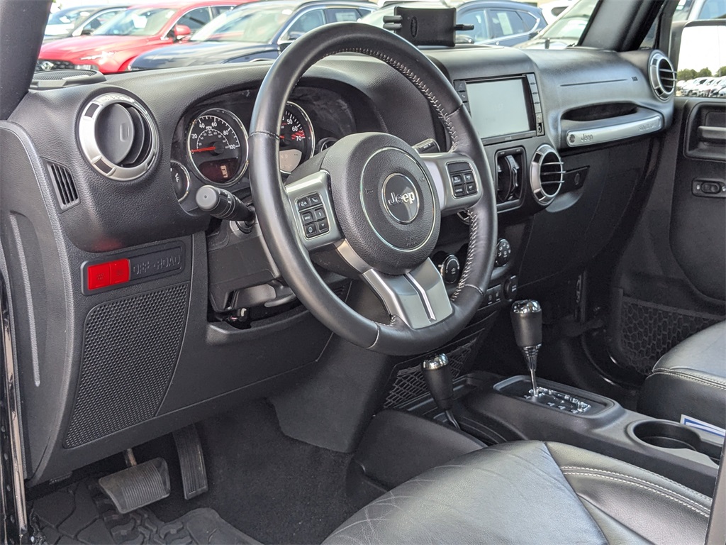 2016 Jeep Wrangler Unlimited Rubicon 10