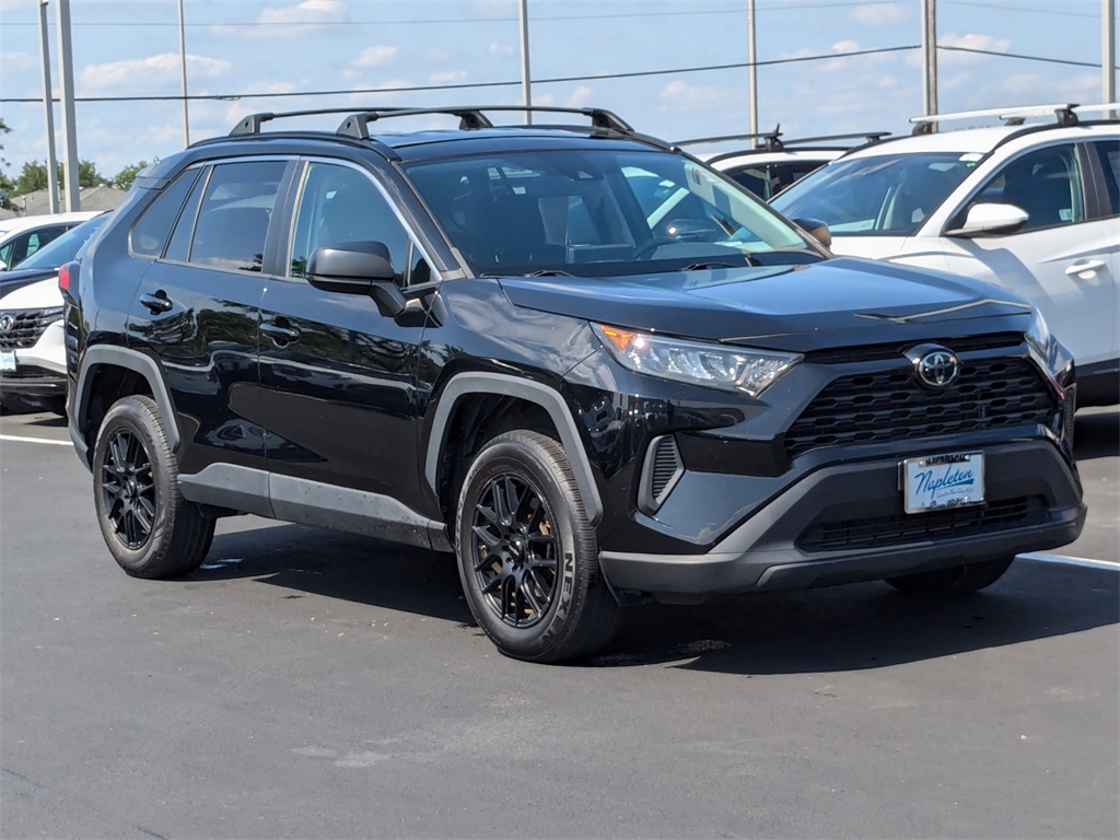 2019 Toyota RAV4 LE 3