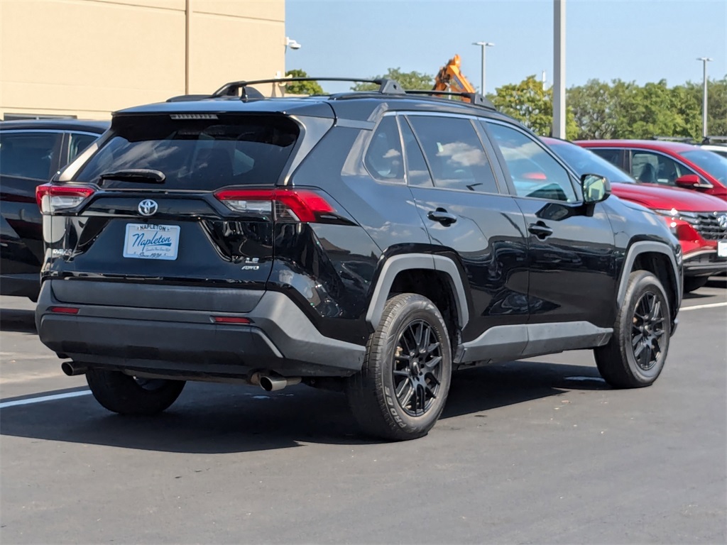 2019 Toyota RAV4 LE 5