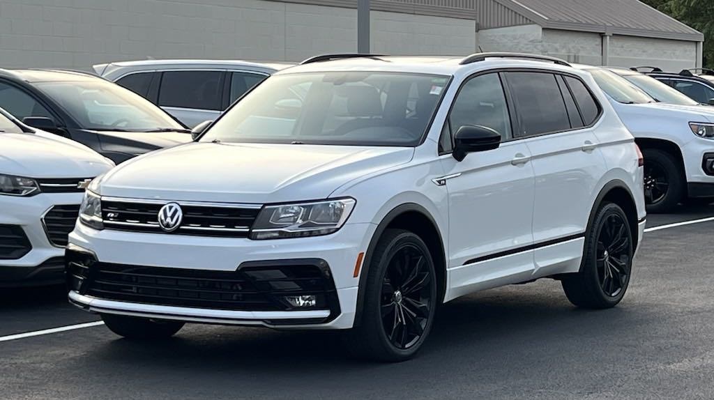 2021 Volkswagen Tiguan 2.0T SE R-Line Black 1