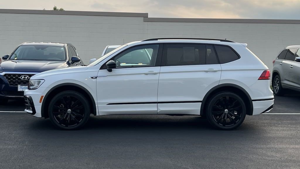 2021 Volkswagen Tiguan 2.0T SE R-Line Black 3