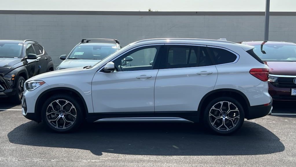 2021 BMW X1 xDrive28i 3