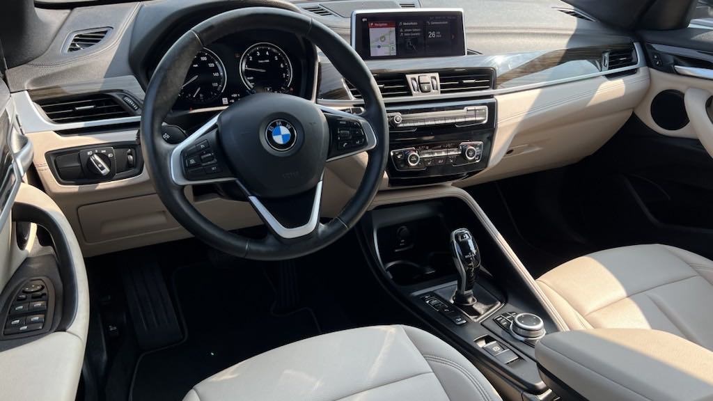 2021 BMW X1 xDrive28i 8