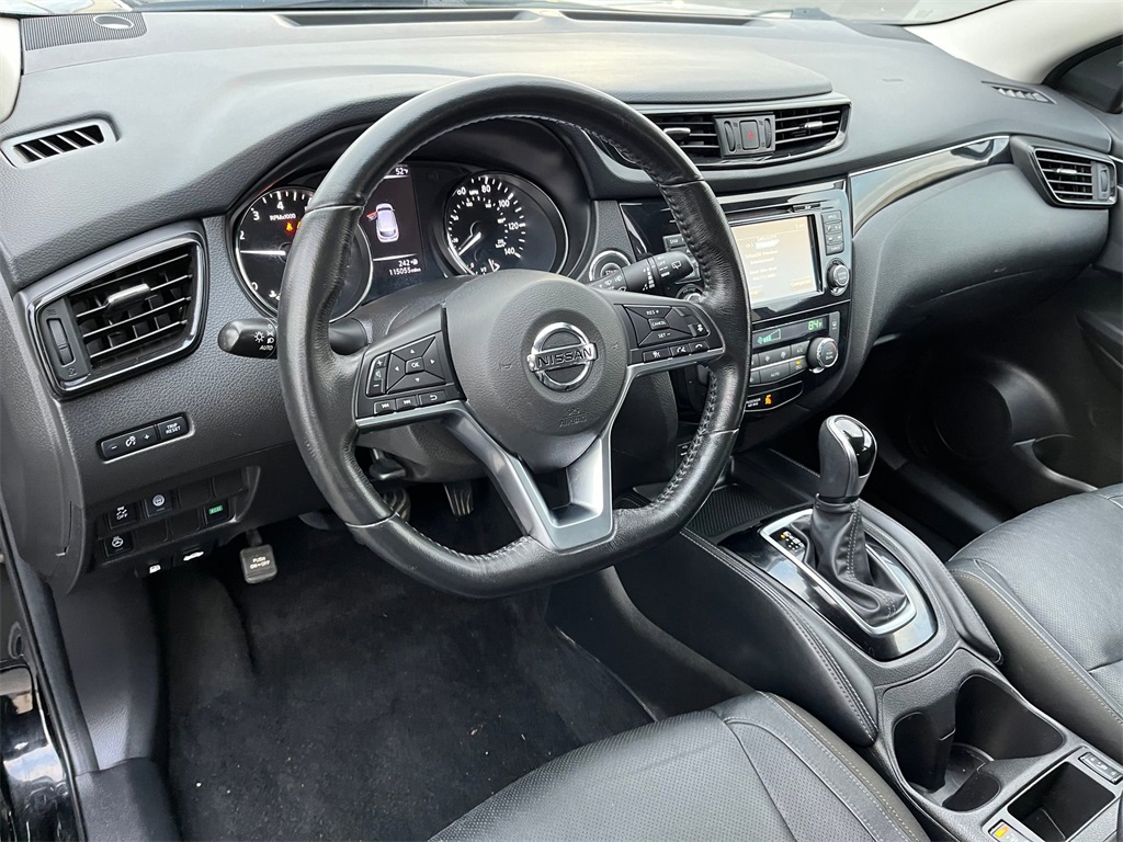 2018 Nissan Rogue Sport SL 12