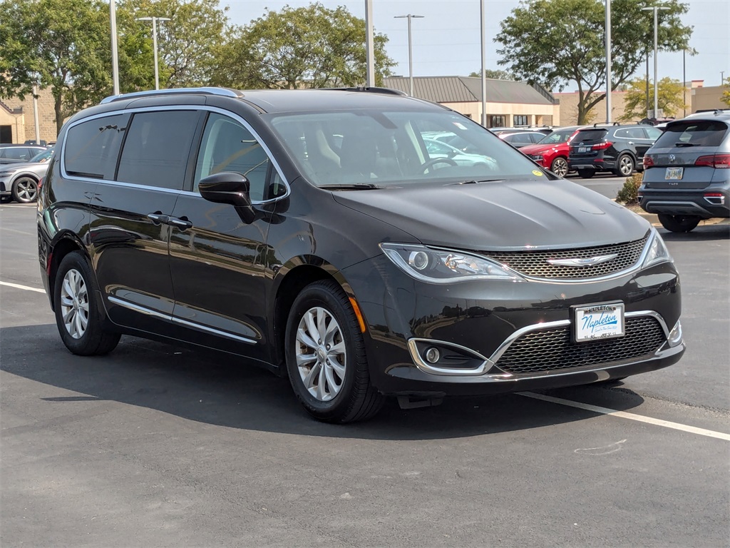 2018 Chrysler Pacifica Touring L 3