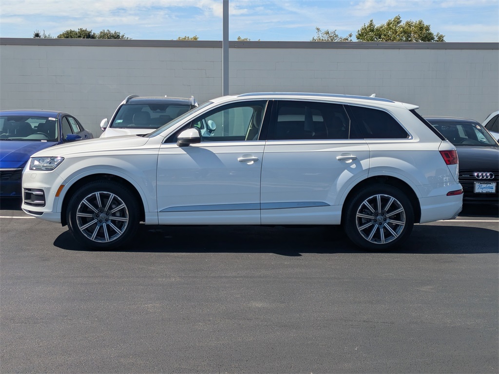 2019 Audi Q7 45 Premium Plus 8