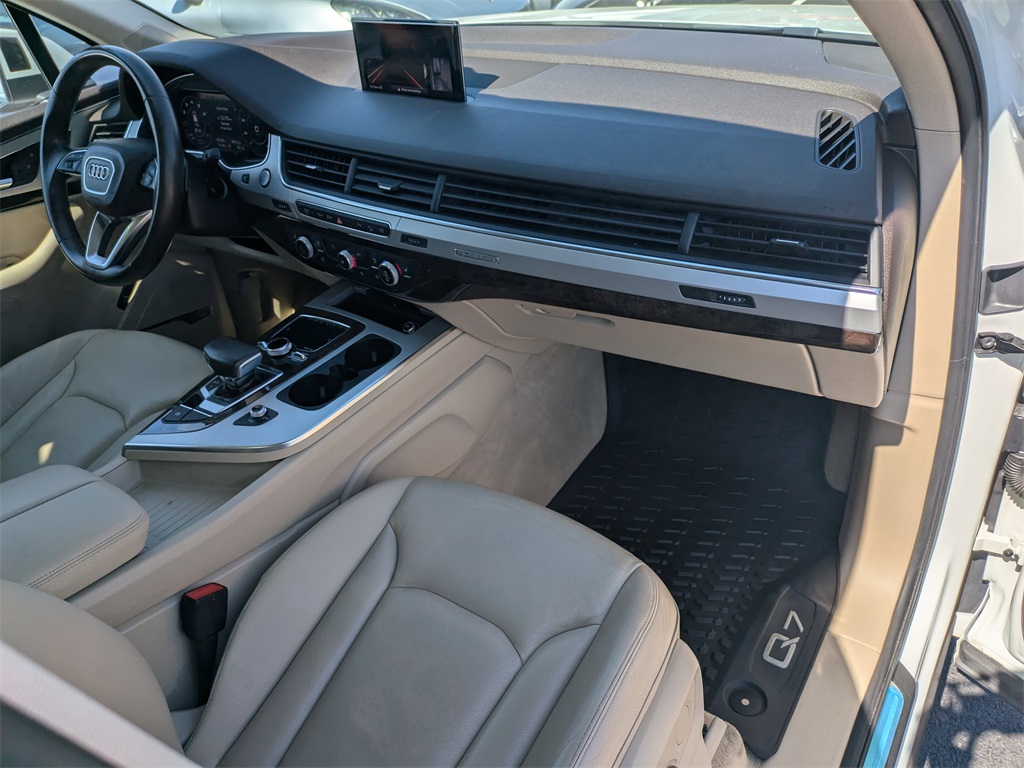 2019 Audi Q7 45 Premium Plus 27