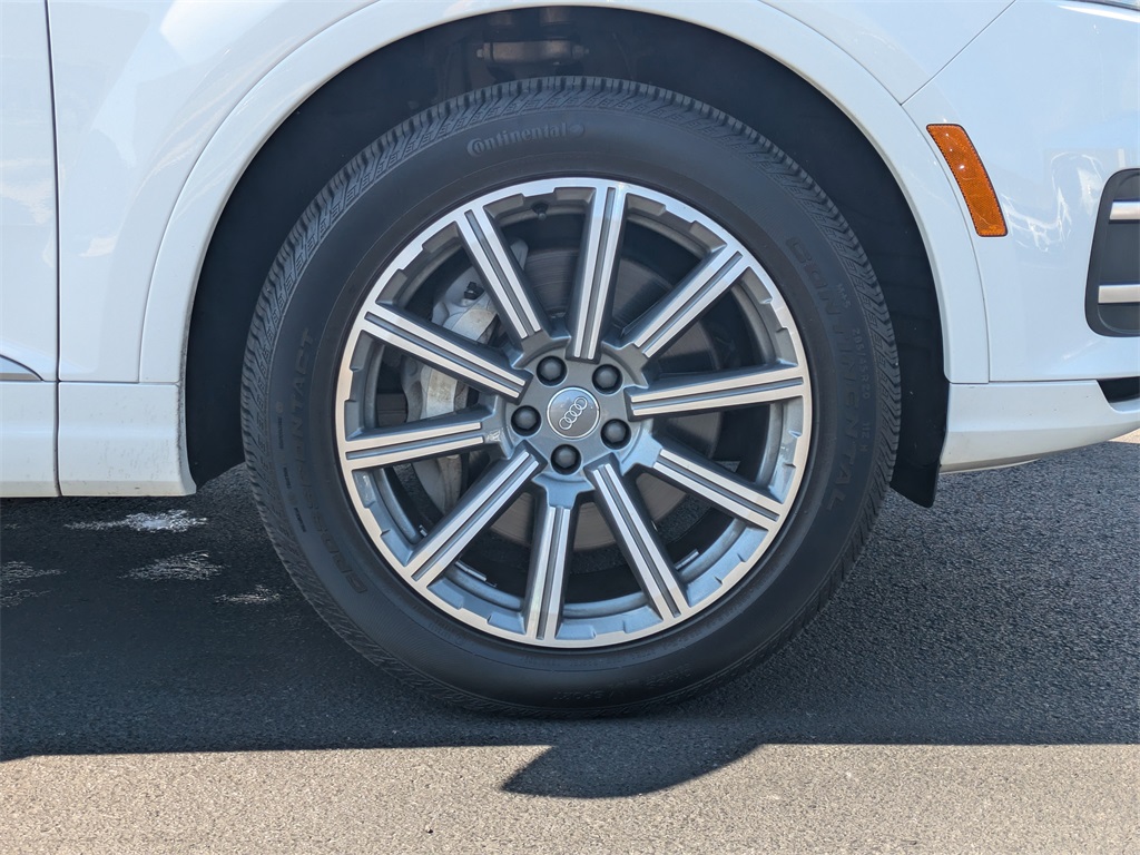 2019 Audi Q7 45 Premium Plus 28