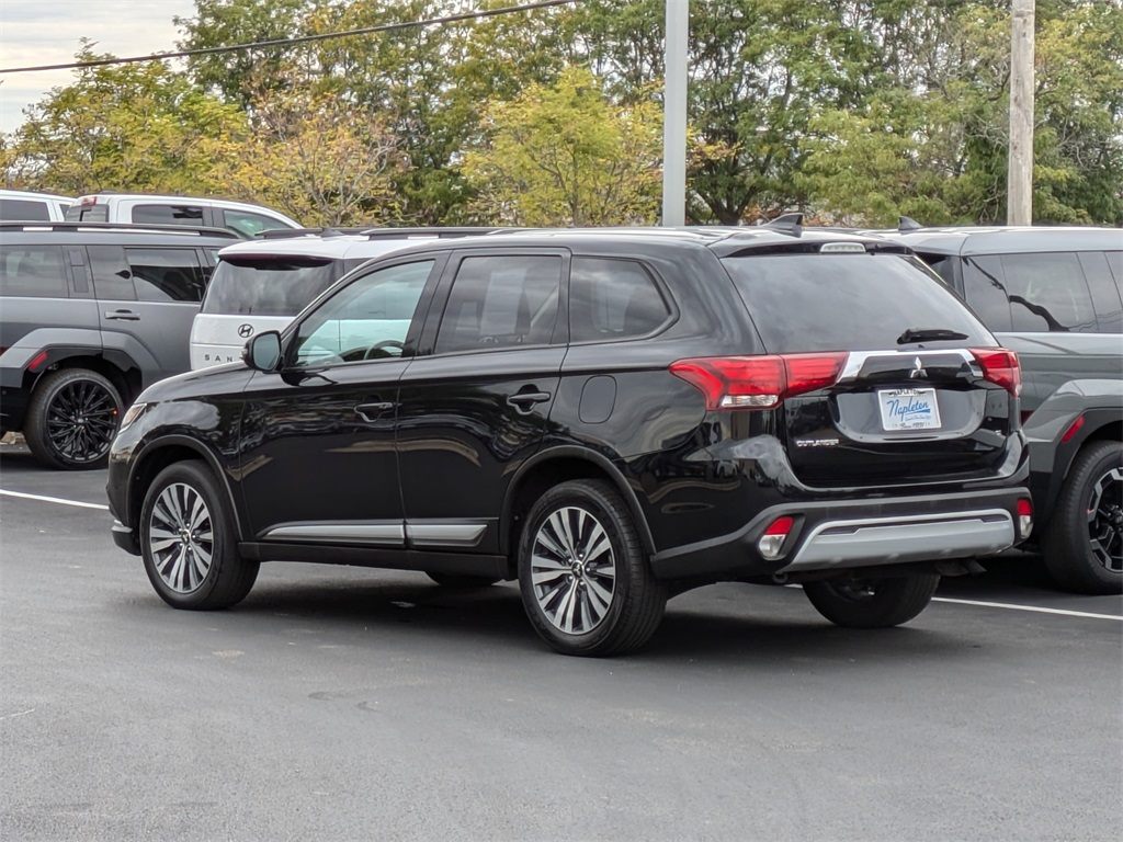 2020 Mitsubishi Outlander SE 7